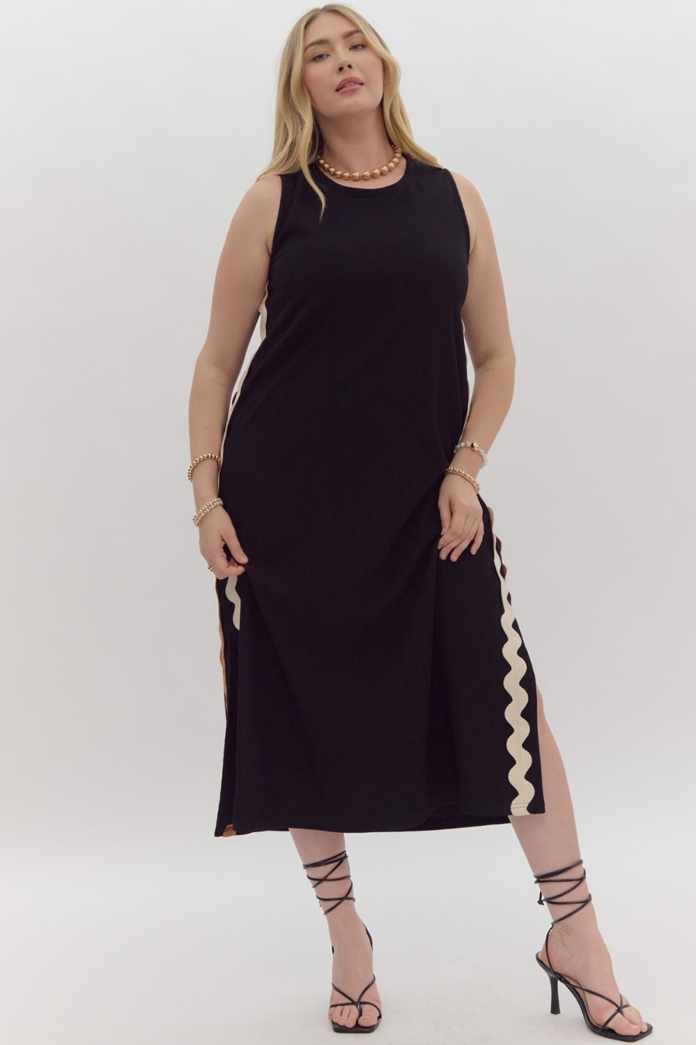 Curvy Solid Black Midi